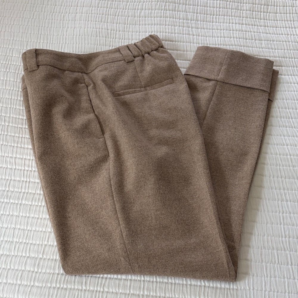 Peserico Taupe Tailored Trousers, size 40/ 2-4US